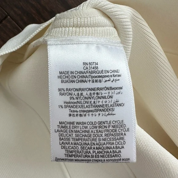 𝅺Bodycon Skirt - Picture 4 of 4